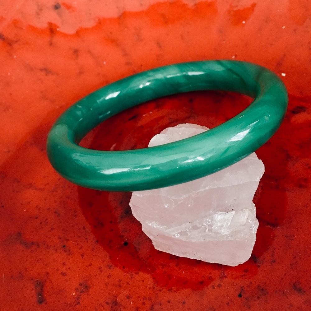 Apple Jade Color Vintage Peking Glass